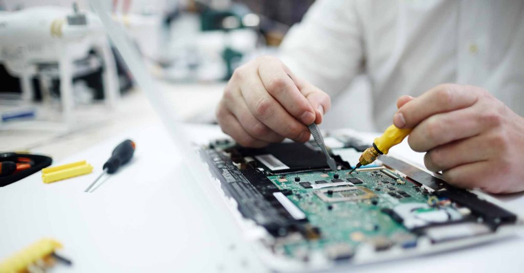 Profesjonalna diagnostyka i naprawa podzespołów płyty głównej